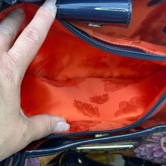 Sharif Floral Floral Shoulder Bag with Black  Patent Trim - EUC - Picture 10 of 11